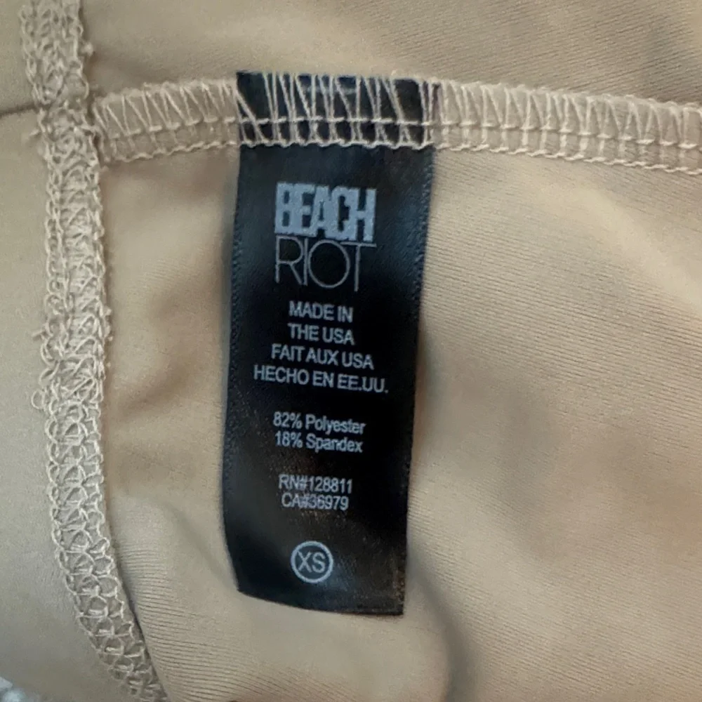 Beach Riot Women's Taupe Ribbed Crop Top - Picture 3 of 3